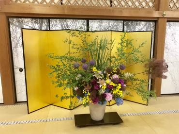 智積院さん 青葉祭りお茶席部屋の飾花「花幸」（京都府京都市東山区の花屋）のギャラリー写真